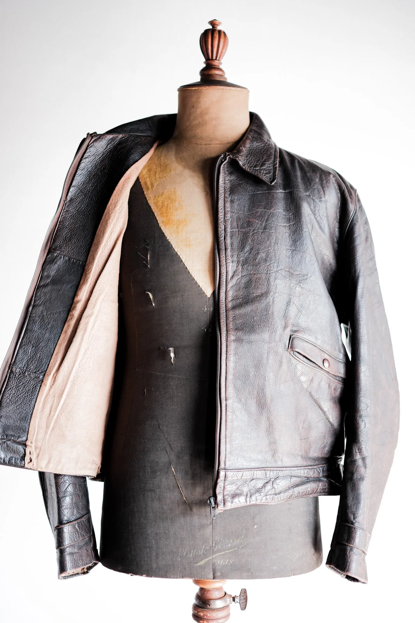 [~ 40's] Australie Vintage Zip Up Leather Jacket