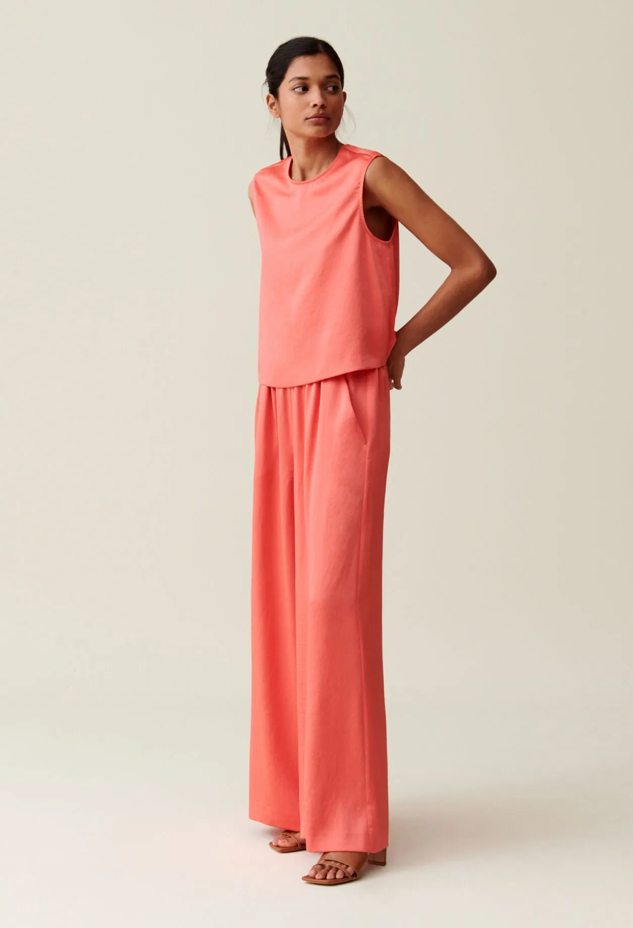 Top sans manches dos ouvert | Claudie FR