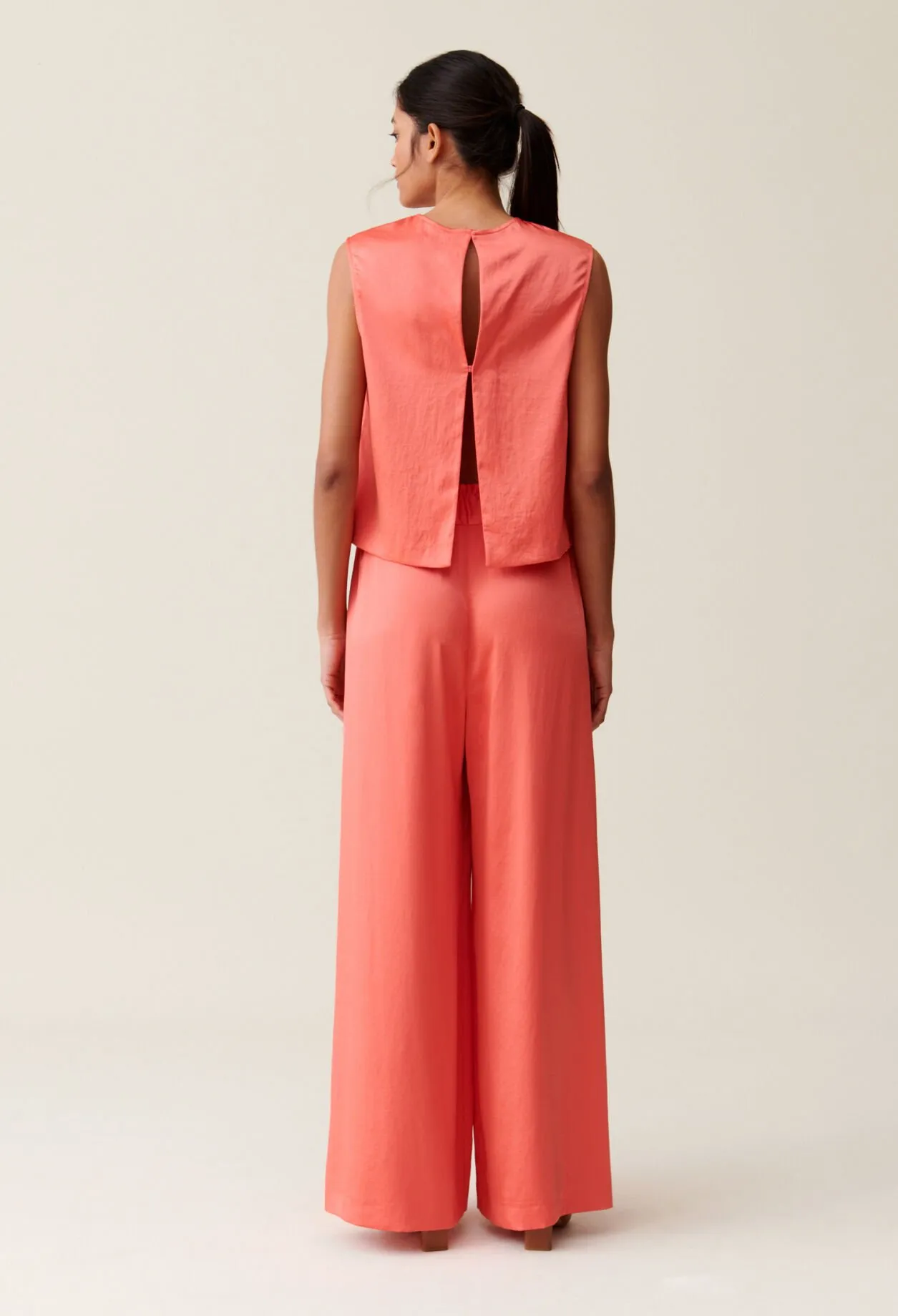 Top sans manches dos ouvert | Claudie FR